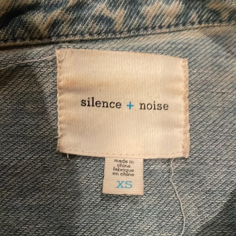 Silence + Noise Jeans Vest - Picture 5 of 10